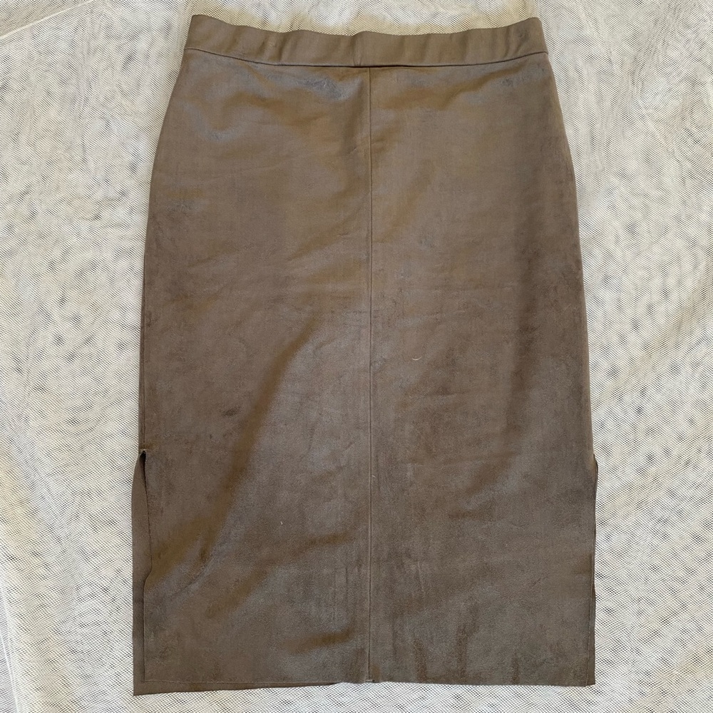 Wilfred Size small velvety brown skirt